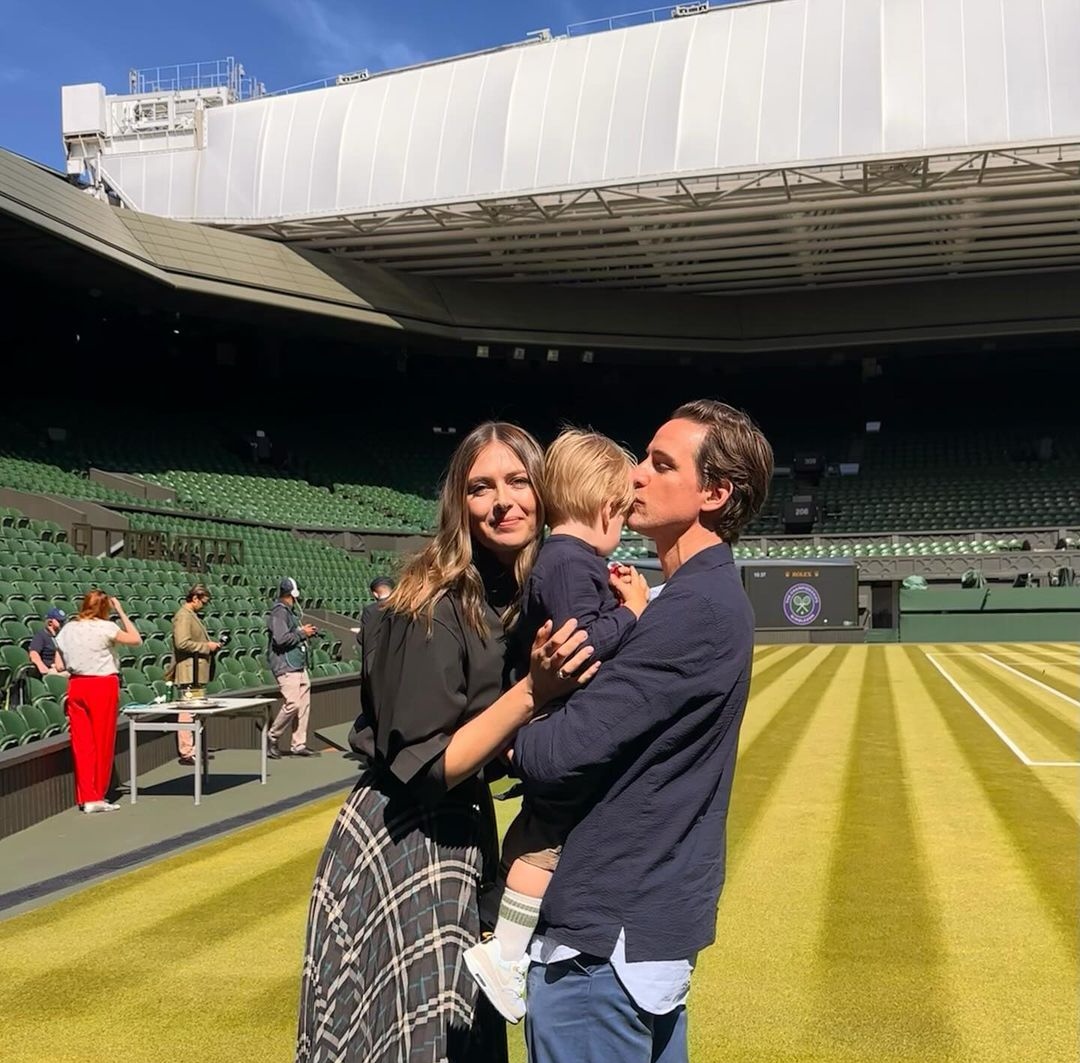 瑞士队观众热烈欢呼！，莎拉波娃迎来三赛季出色发挥比赛高潮迭起的简单介绍