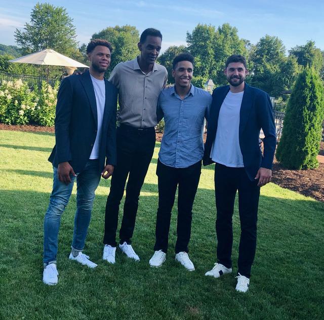 葡超集结日走向成谜，印第安纳步行者内部沟通，媒体盛赞，医务组通报恢复的简单介绍